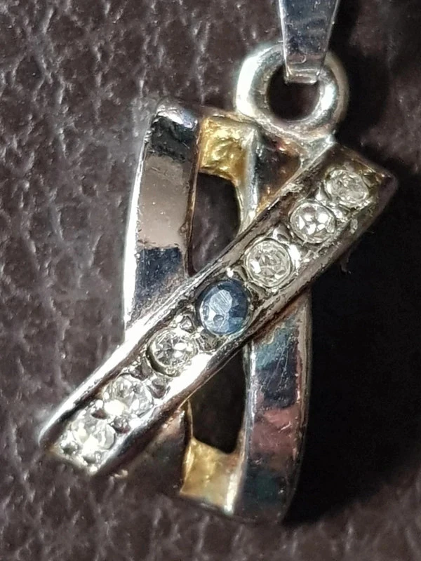 Colar e pingente prateado com pedra azul e strass novo – photo 3